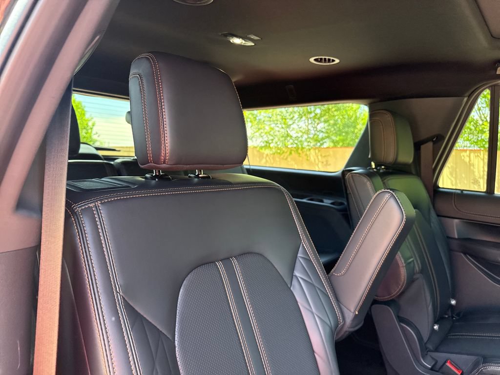 Used 2024 Ford Expedition Max Platinum AWD/4WD image 26