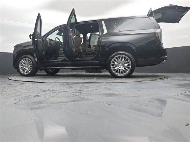 Used 2025 Chevrolet Suburban High Country w/ LPO, Illumination Package image 59