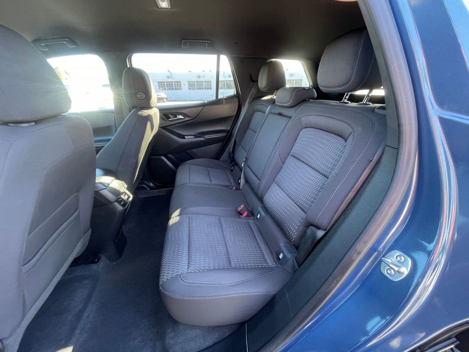 Used 2025 Chevrolet Equinox LT image 25