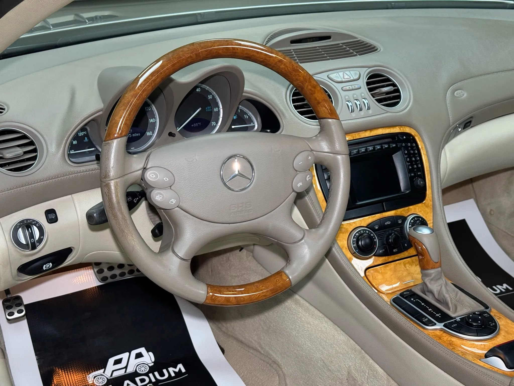 Used 2003 Mercedes-Benz SL 500 image 47