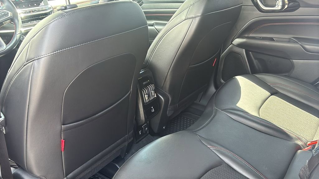 Used 2022 Jeep Compass Trailhawk w/ Trailhawk Convenience Group image 31