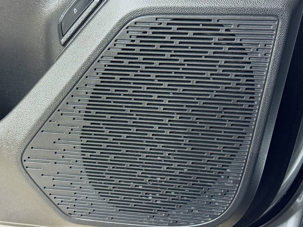 Certified 2025 Chevrolet Equinox LT w/ Convenience Package II image 17