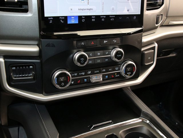 Used 2024 Ford Expedition Max XLT image 20