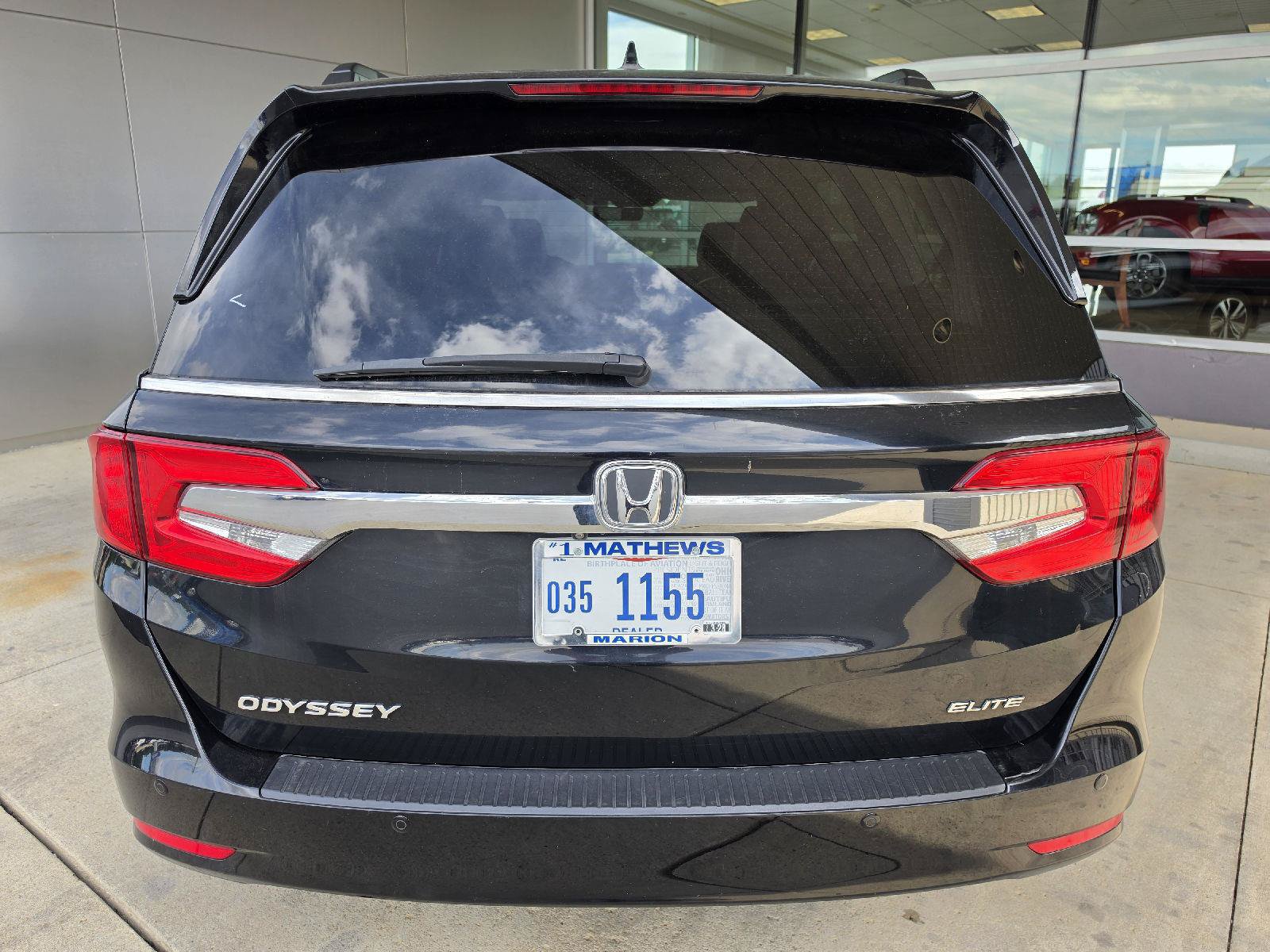 Used 2019 Honda Odyssey Elite image 3
