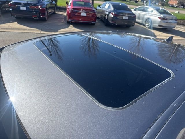 Used 2017 Lexus ES 350 w/ Premium Package image 10