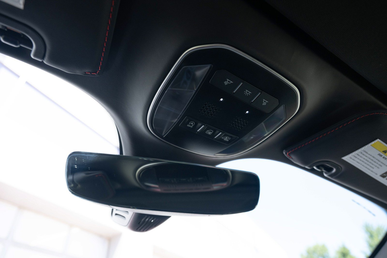 Used 2019 Ferrari Portofino RWD image 52