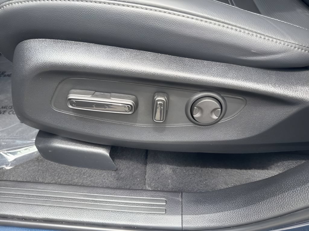 Used 2024 Honda CR-V EX-L image 10