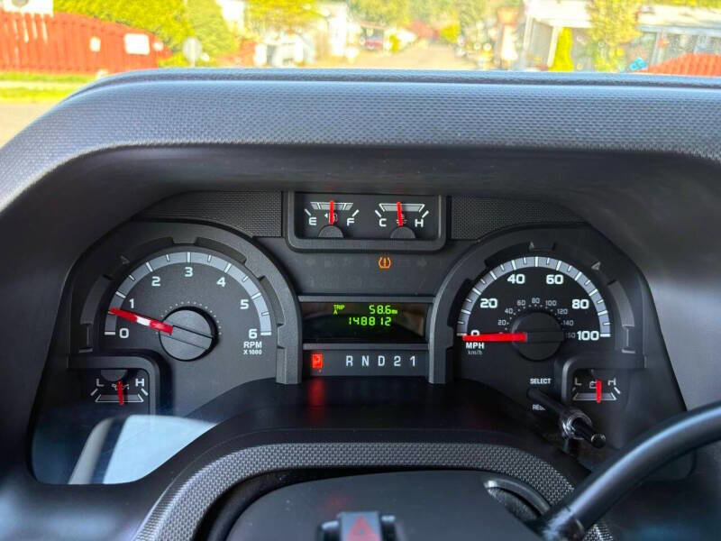 Used 2014 Ford E-250 and Econoline 250 Extended w/ Power Group image 13