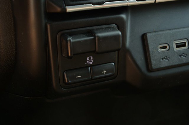 Used 2022 Chevrolet Silverado 3500 LT w/ Convenience Package AWD/4WD image 37