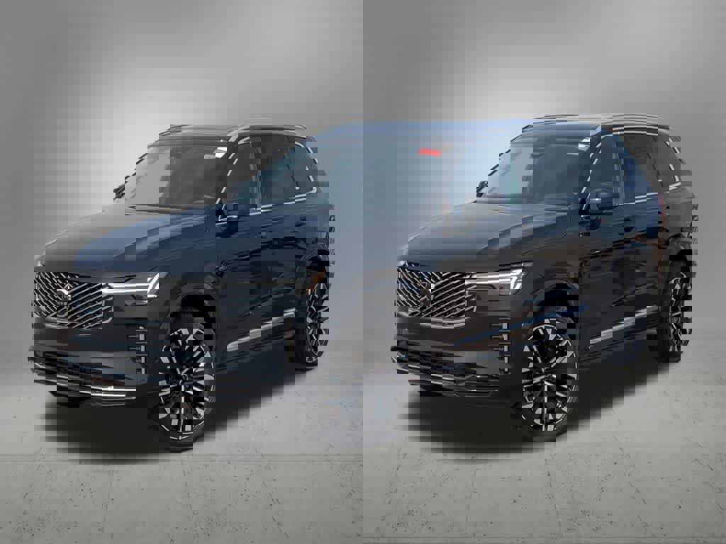 New 2026 Volvo XC90 B6 Plus w/ Protection Package Premier