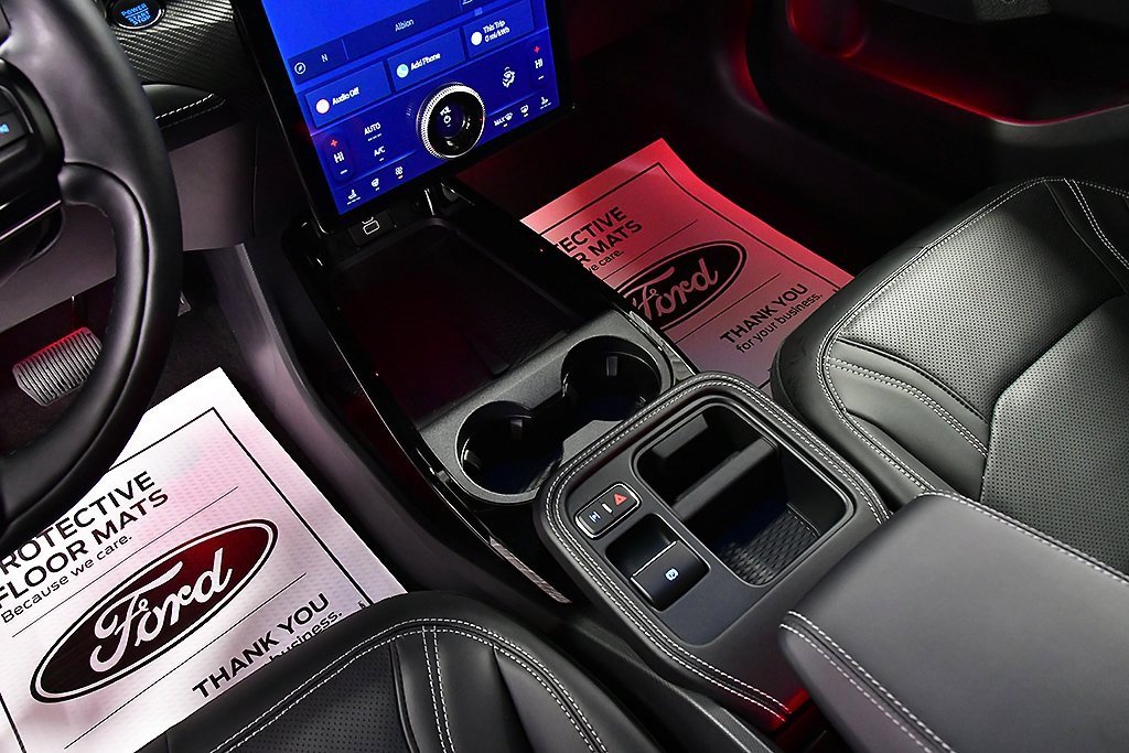Used 2025 Ford Mustang Mach-E Premium image 21