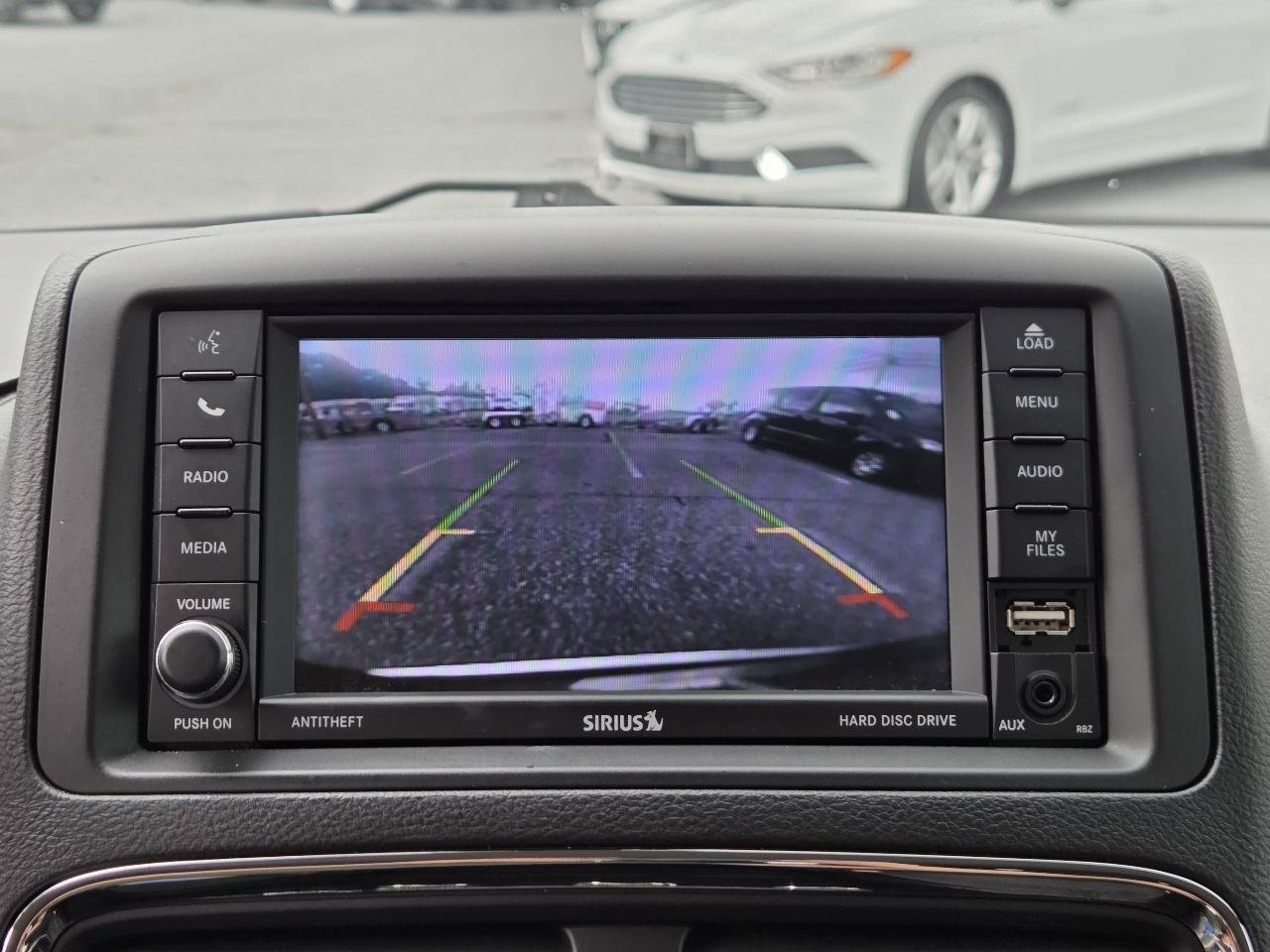 Used 2018 Dodge Grand Caravan SE w/ UConnect Hands-Free Group FWD image 27
