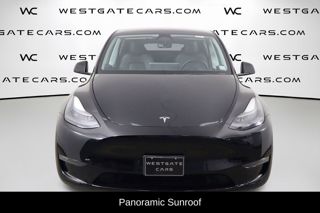 Used 2023 Tesla Model Y Performance image 2