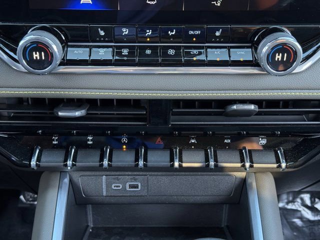 Certified 2024 Chevrolet Colorado ZR2 w/ Safety Package image 19