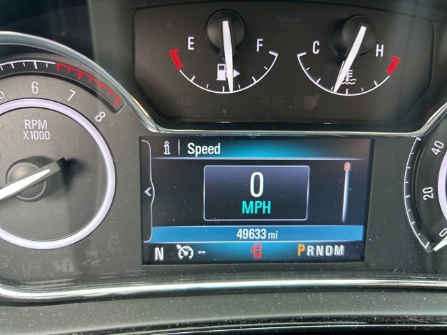 Used 2017 Buick Regal Sport Touring FWD image 2