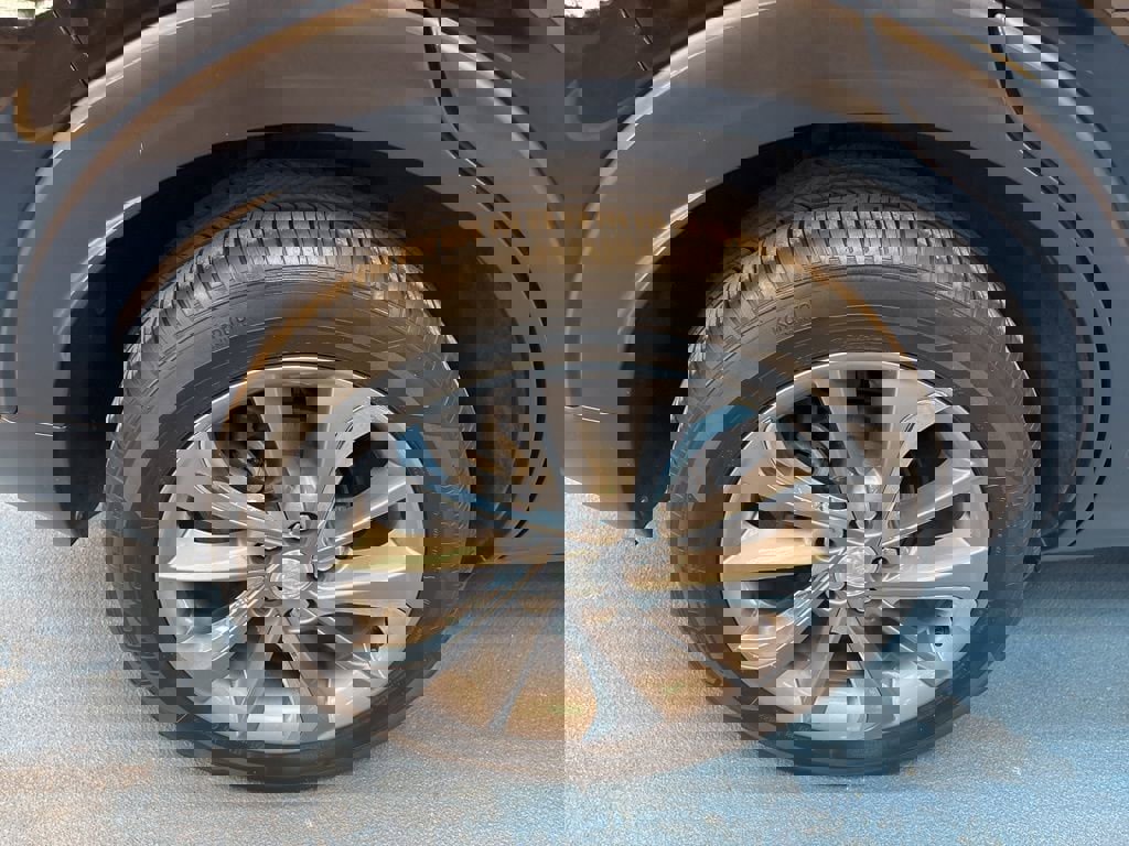 Used 2023 Buick Encore GX Essence w/ Experience Buick Package AWD/4WD image 5