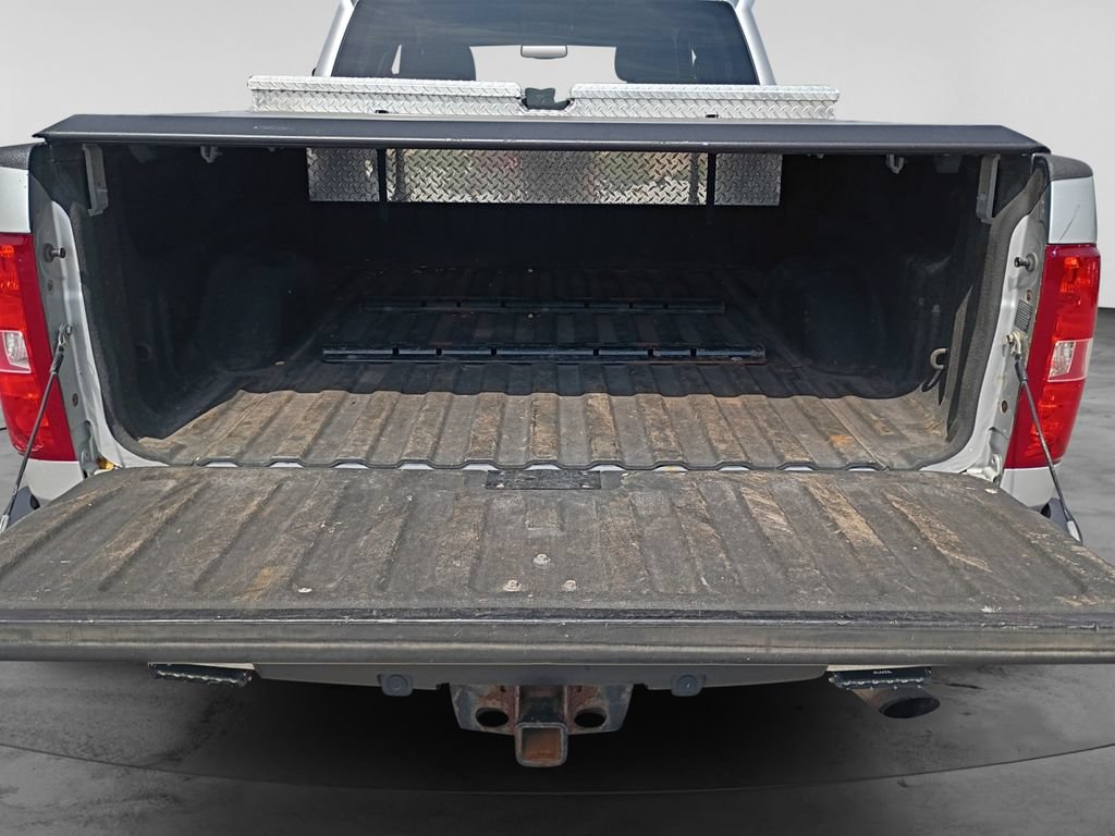 Used 2011 Chevrolet Silverado 2500 LTZ w/ LTZ Plus Package AWD/4WD image 40