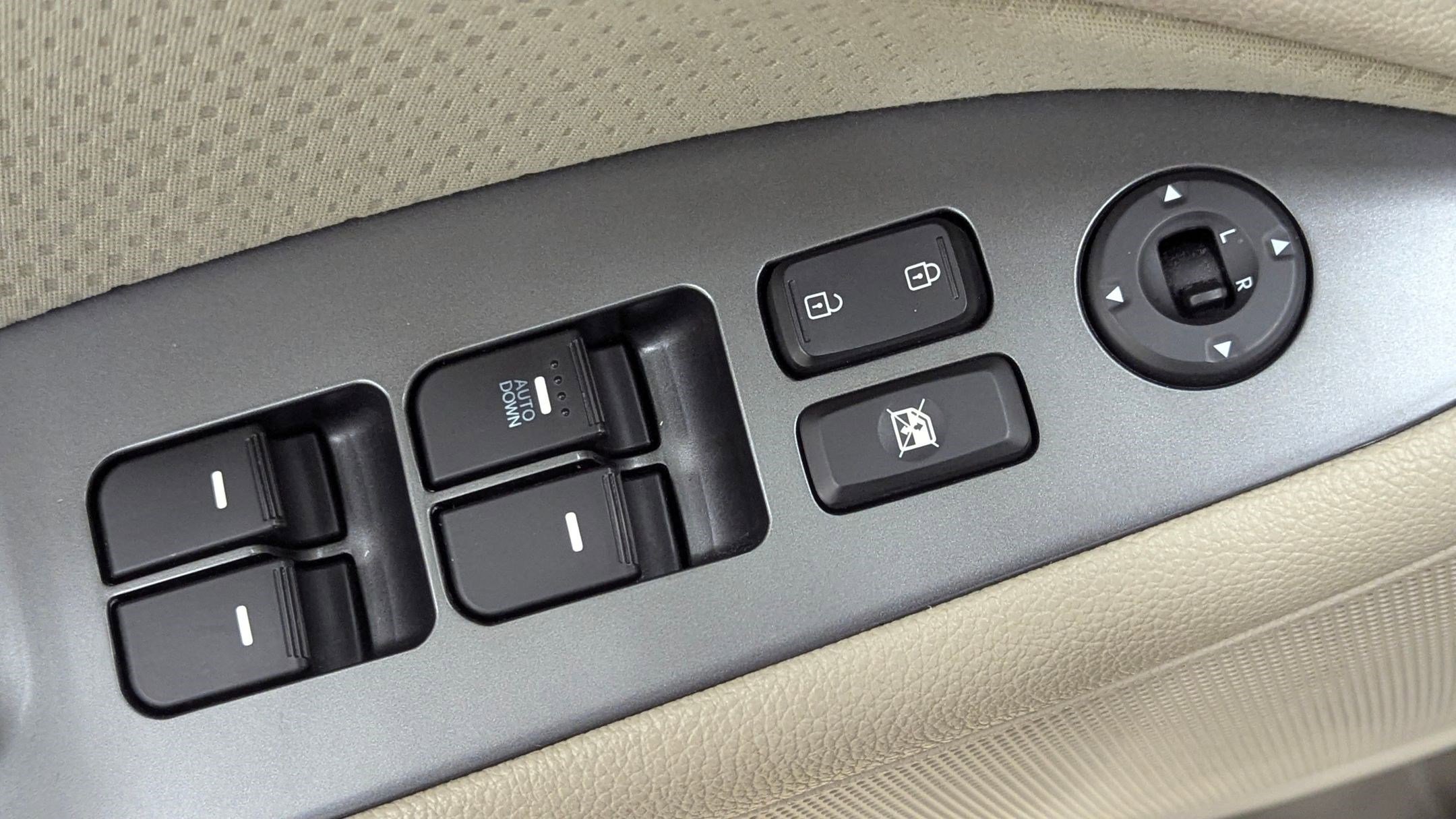 Used 2015 Kia Optima LX w/ LX Convenience Package image 22