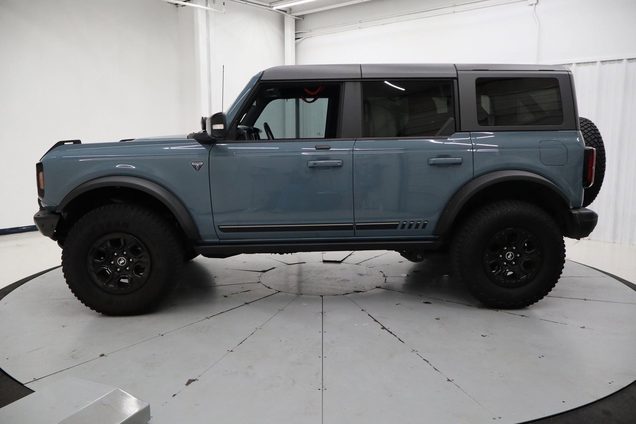 Used 2021 Ford Bronco First Edition image 9