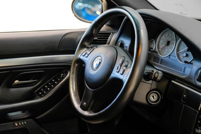 Used 2003 BMW M5 RWD image 21