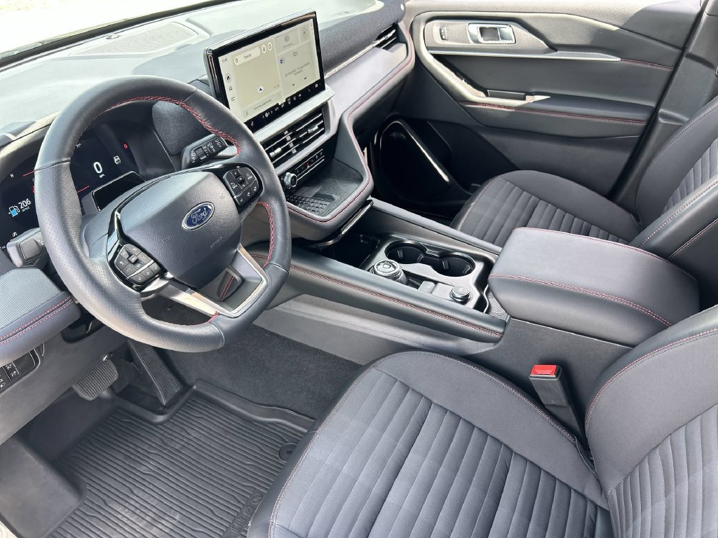 Used 2025 Ford Explorer ST-Line RWD image 10