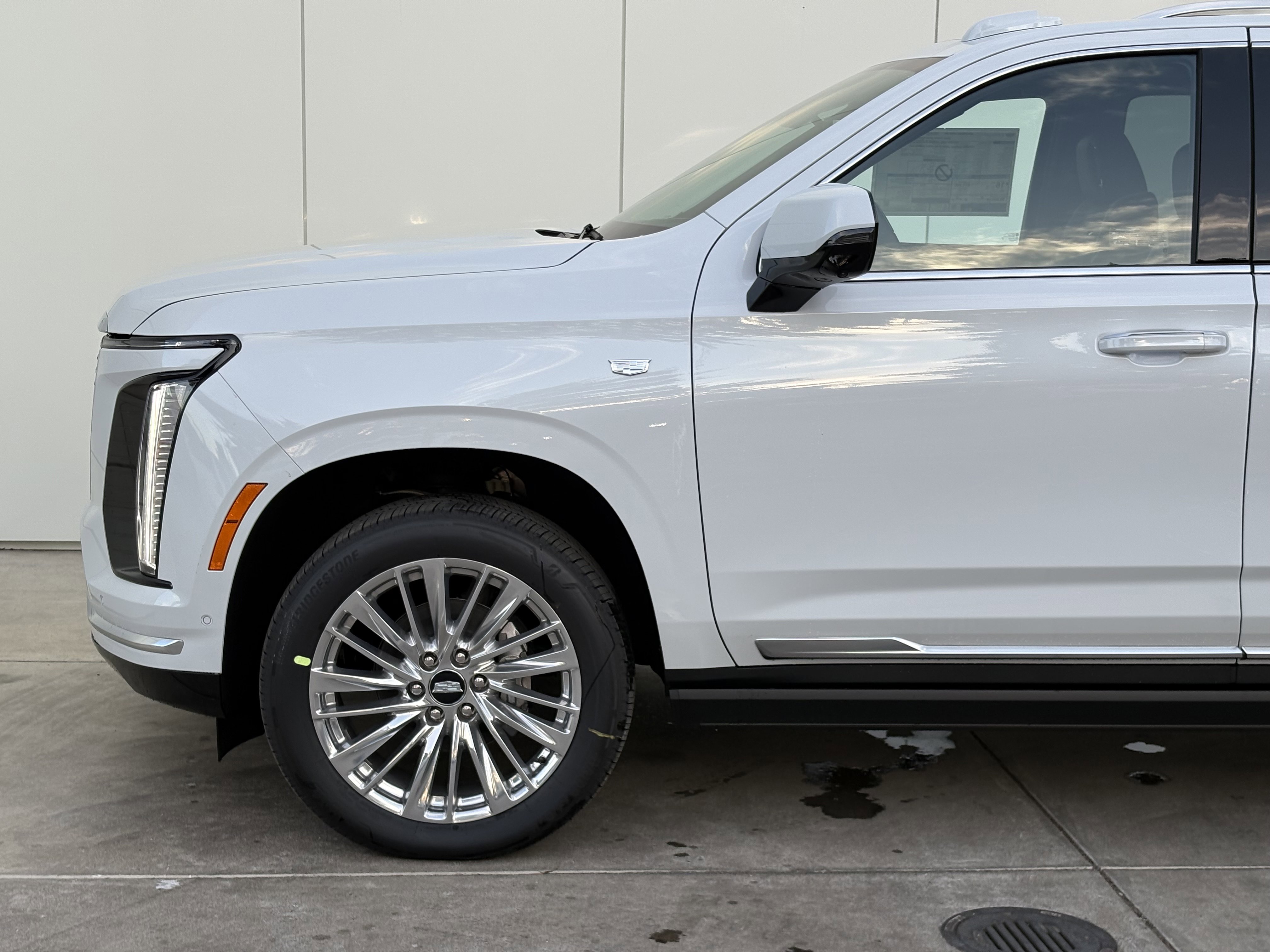 New 2026 Cadillac Escalade Luxury image 5