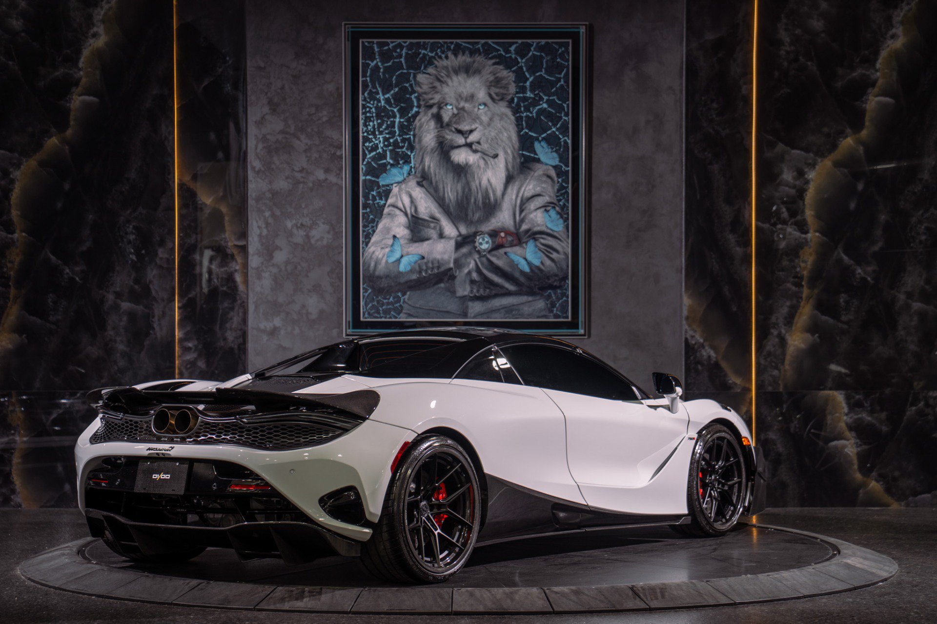 Used 2024 McLaren 750S Spider RWD image 61