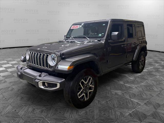 Certified 2025 Jeep Wrangler Unlimited Sahara AWD/4WD image 1