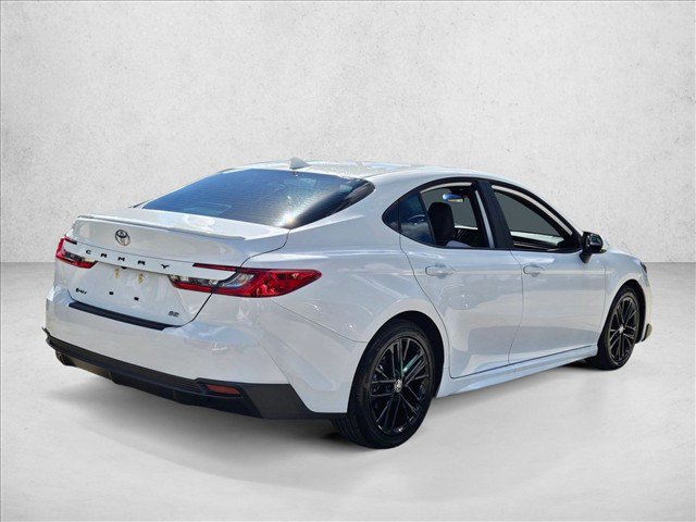 Used 2026 Toyota Camry SE FWD image 5