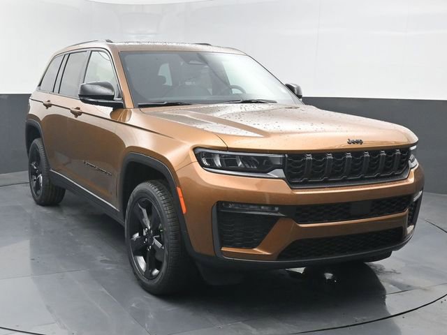 New 2026 Jeep Grand Cherokee Limited w/ Limited Altitude Package AWD/4WD image 8