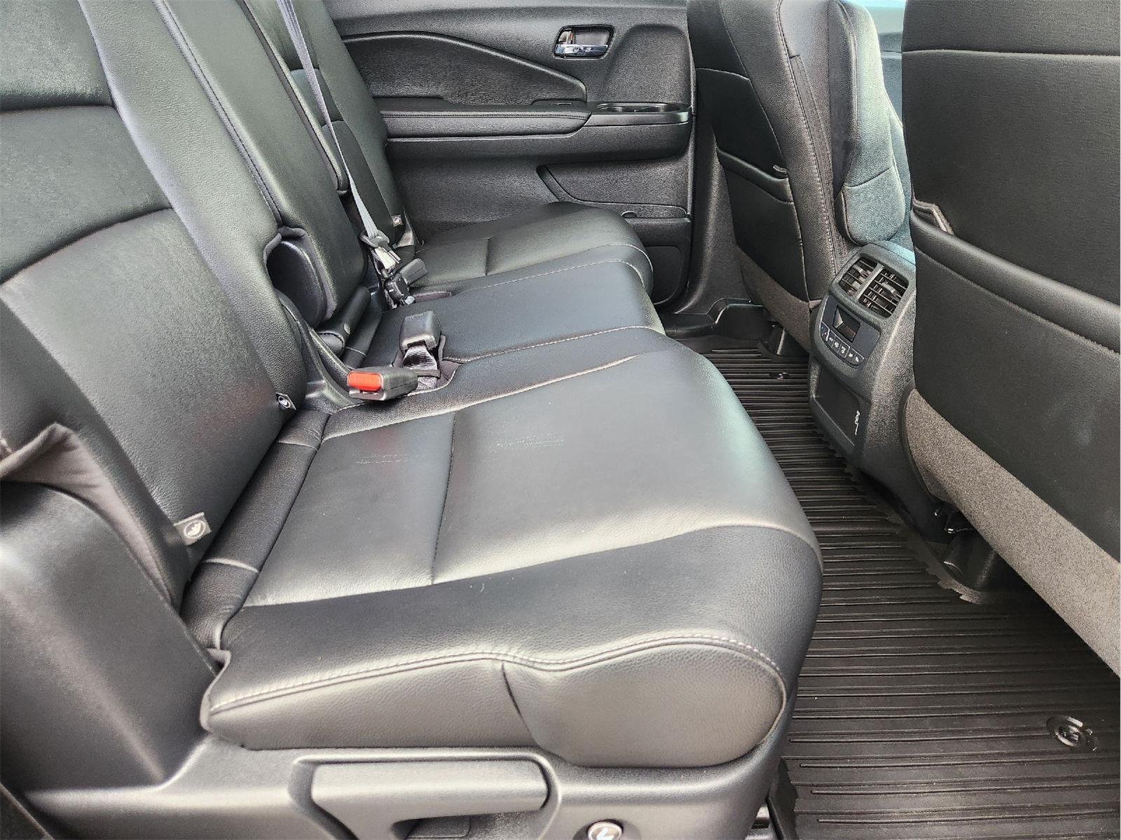 Used 2022 Honda Pilot Special Edition image 32