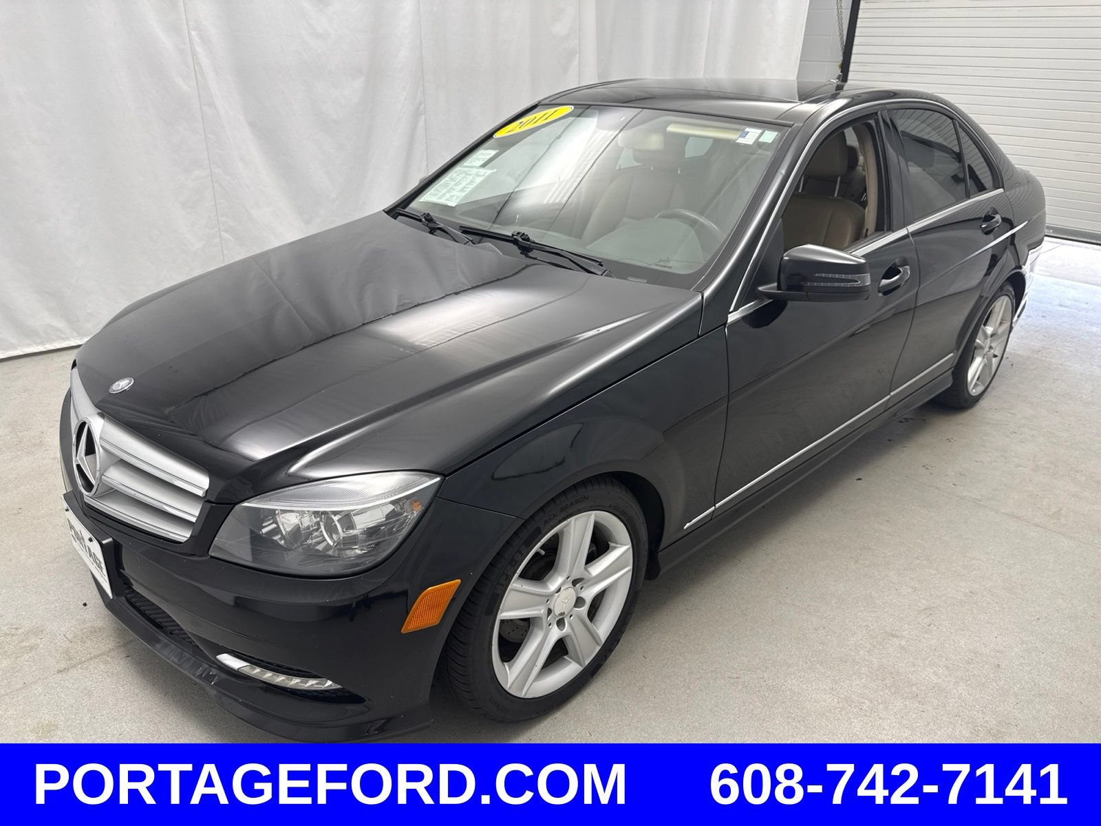 Used 2011 Mercedes-Benz C 300 4MATIC Sedan image 5