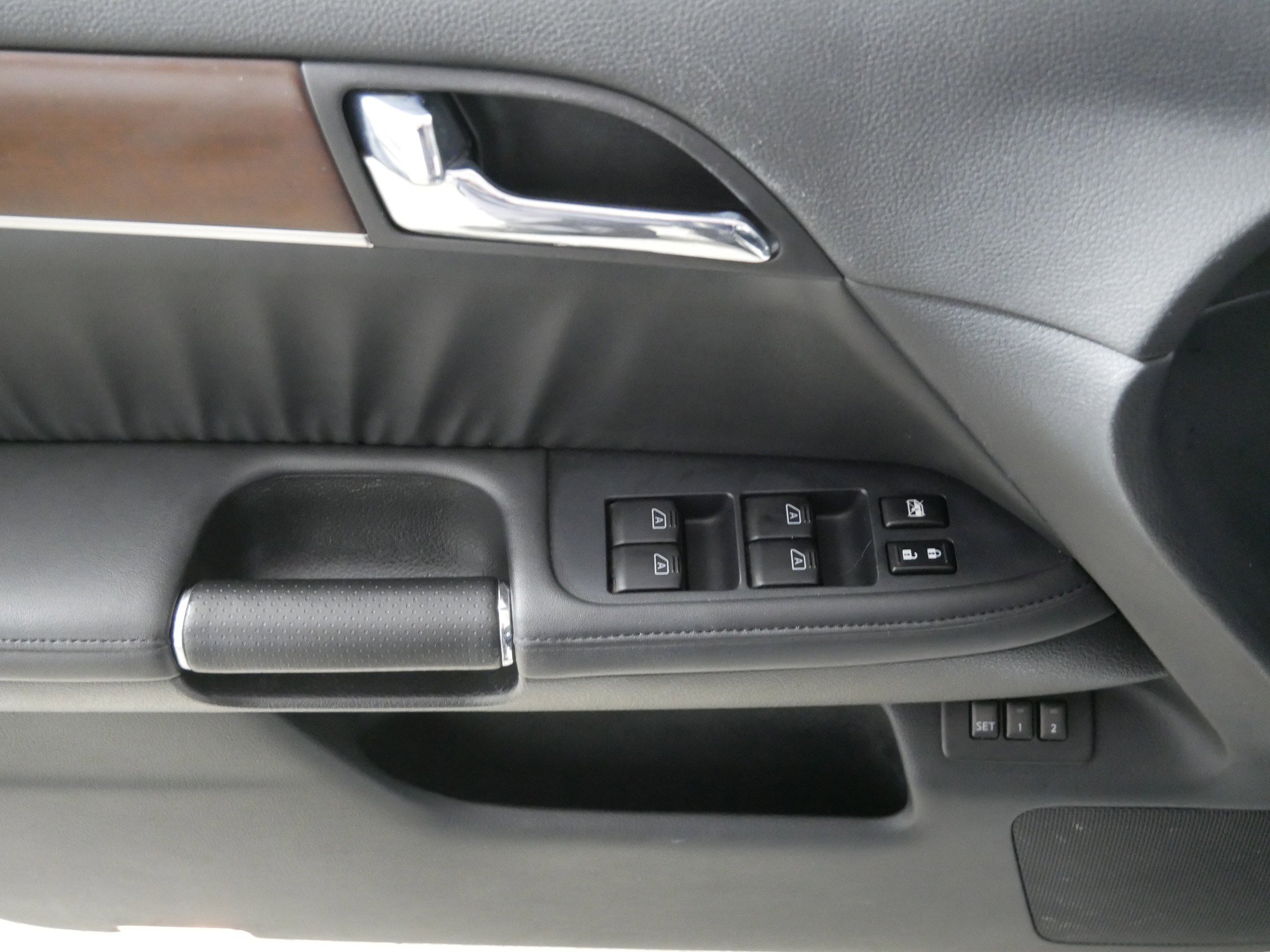 Used 2009 INFINITI M35 x w/ Technology Pkg image 19