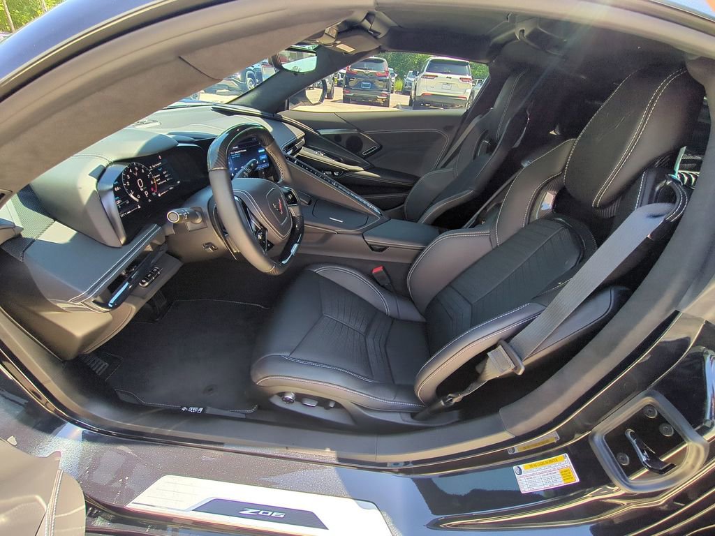 Used 2024 Chevrolet Corvette Z06 w/ Stealth Interior Trim Package RWD image 16