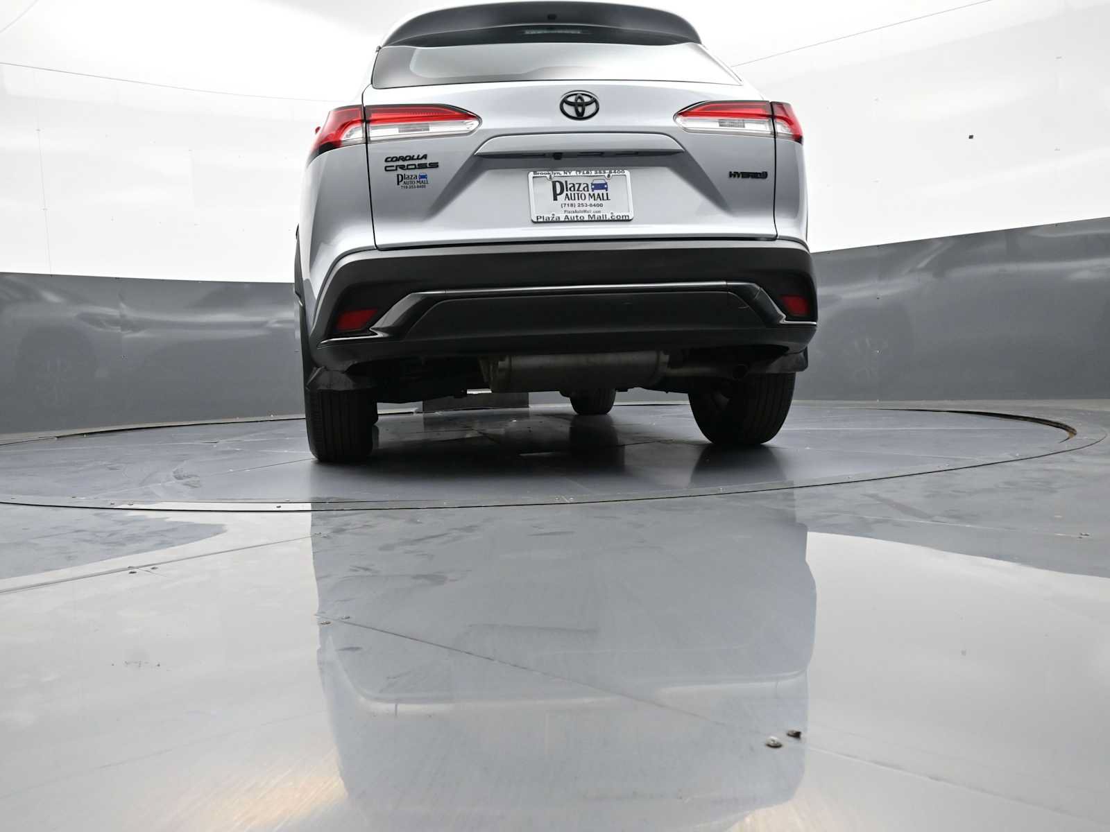 Certified 2024 Toyota Corolla Cross AWD Hybrid image 28