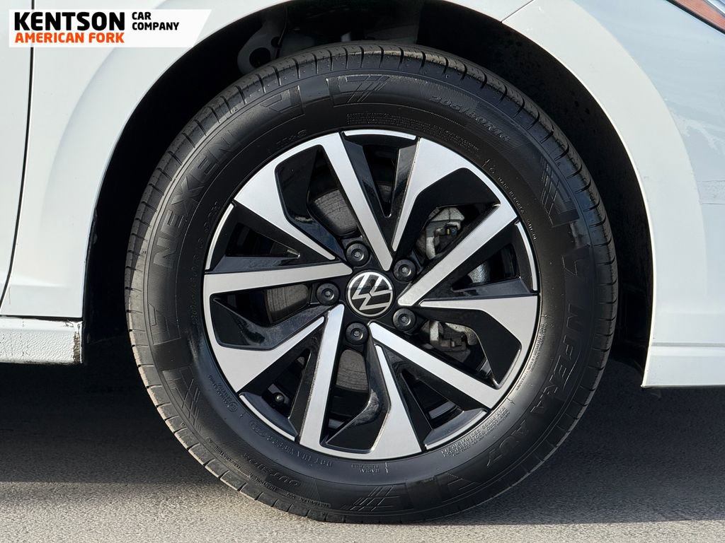 Used 2025 Volkswagen Jetta S image 17