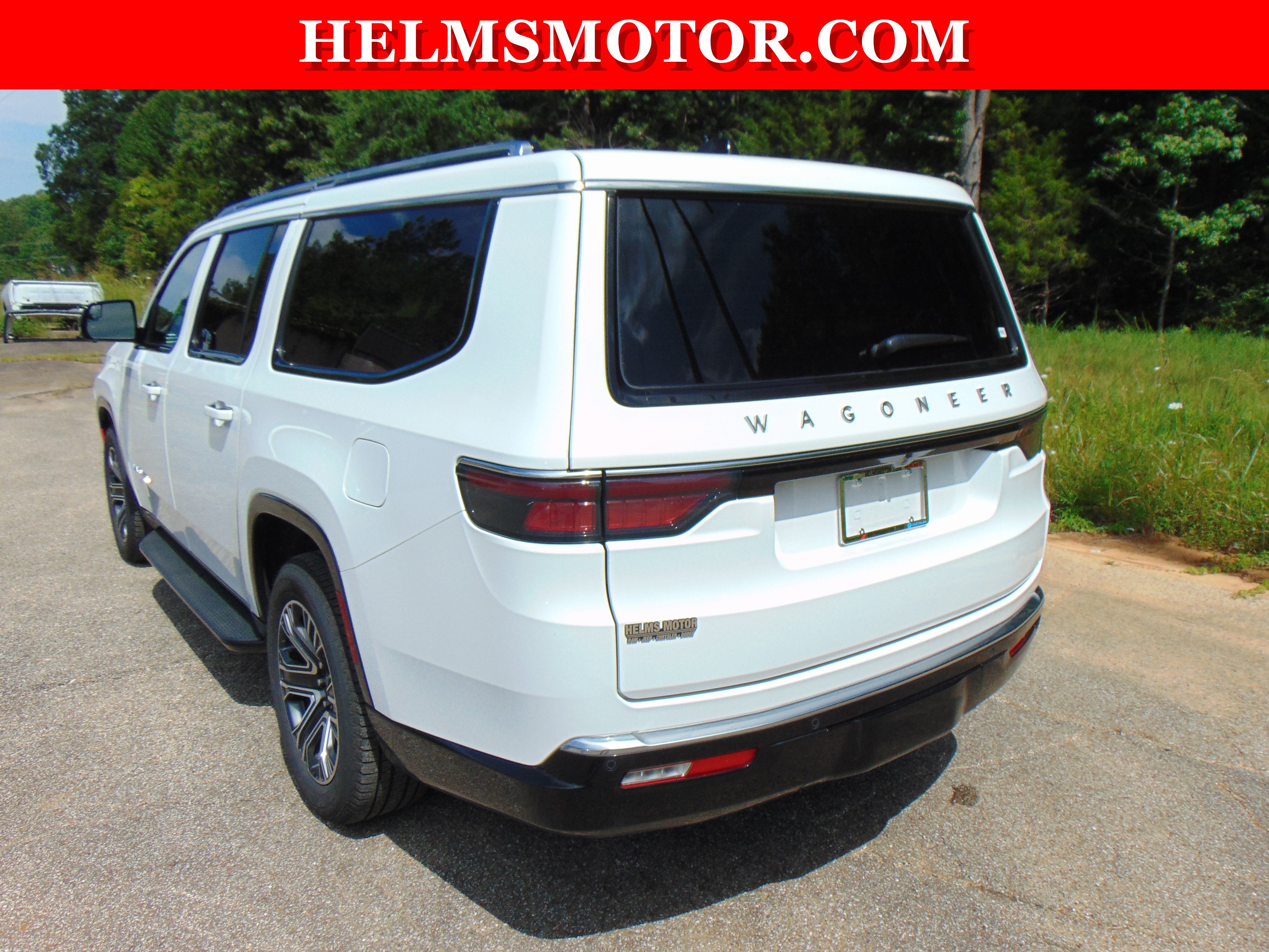 Certified 2025 Jeep Wagoneer L 4WD image 13