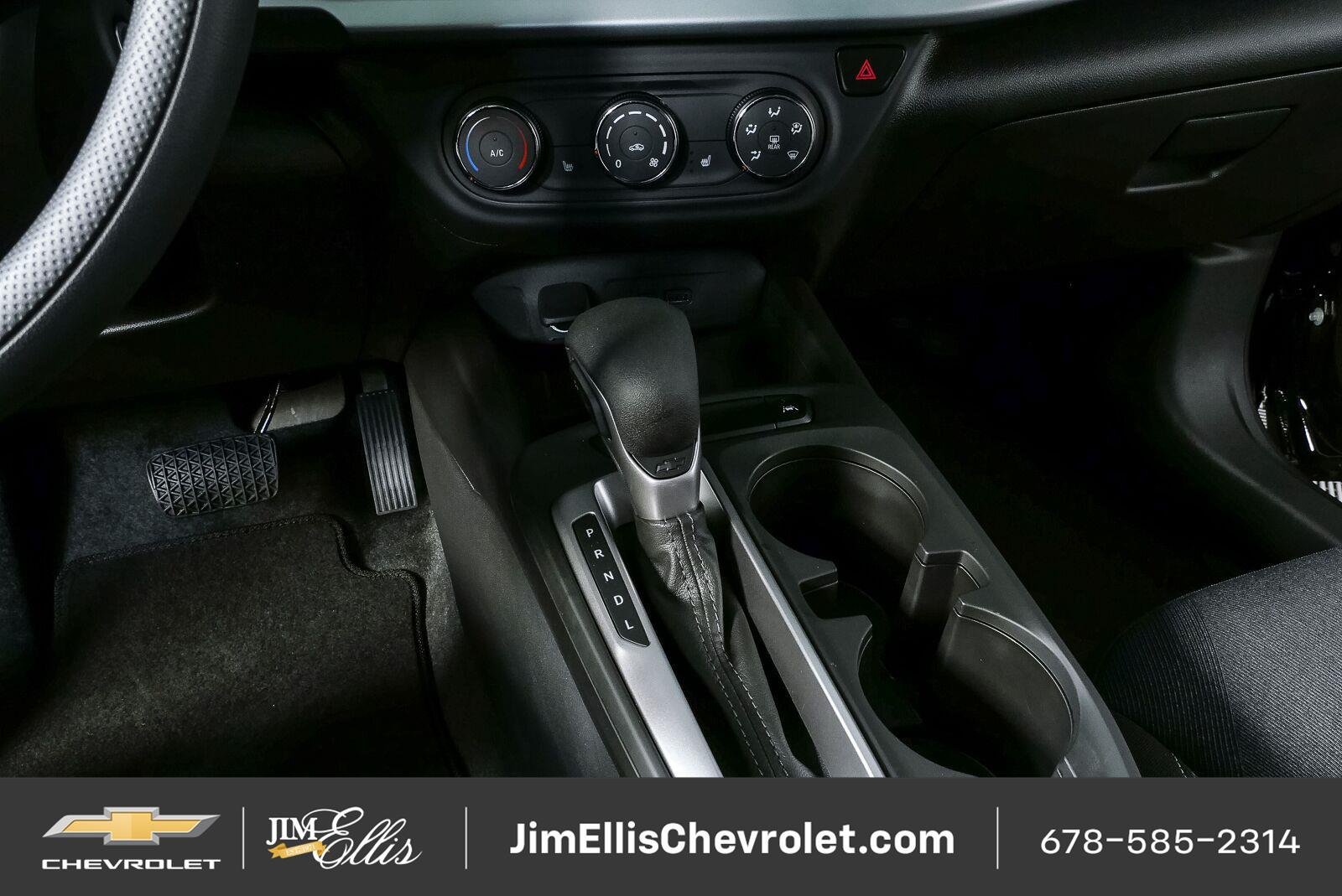 New 2026 Chevrolet Trax LS w/ LS Convenience Package FWD image 16