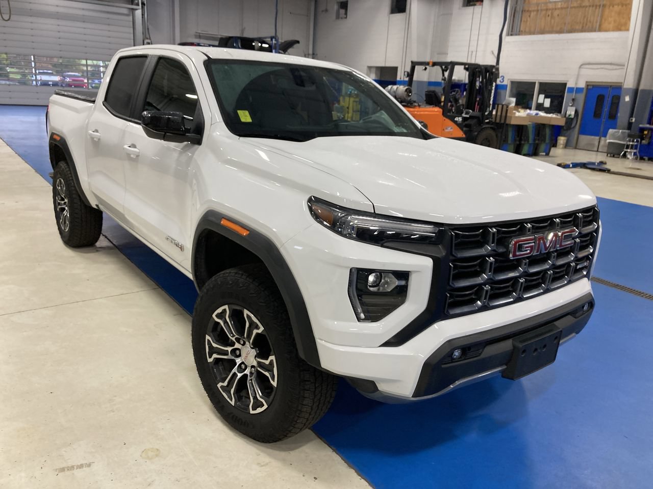 Used 2024 GMC Canyon AT4 w/ AT4 Premium Package