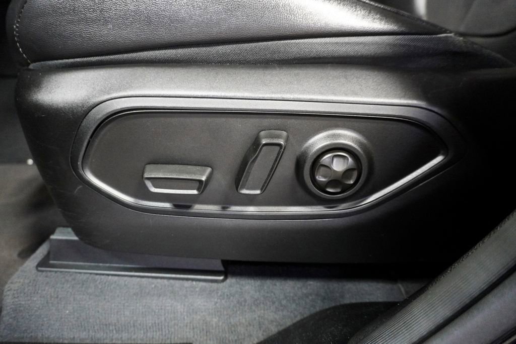 Used 2023 Jeep Grand Cherokee Altitude image 16