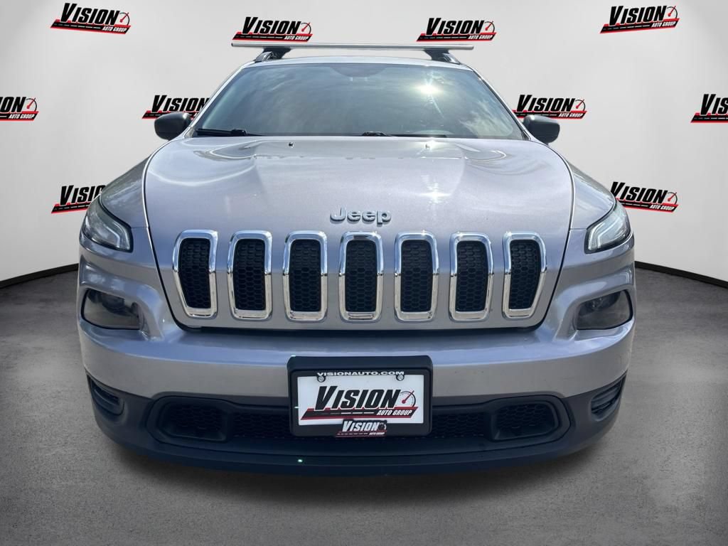 Used 2016 Jeep Cherokee Sport AWD/4WD image 2