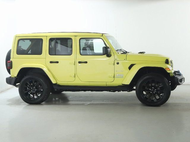 Used 2023 Jeep Wrangler Unlimited Sahara w/ Cold Weather Group image 11