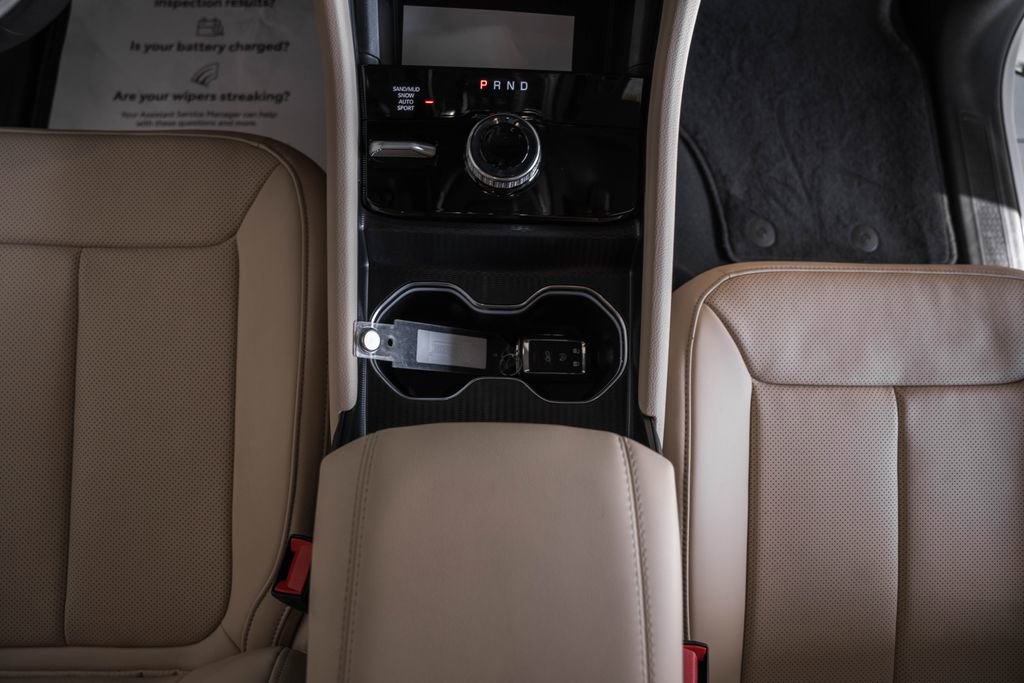 New 2025 Jeep Grand Cherokee L Limited w/ Luxury Tech Group II image 25