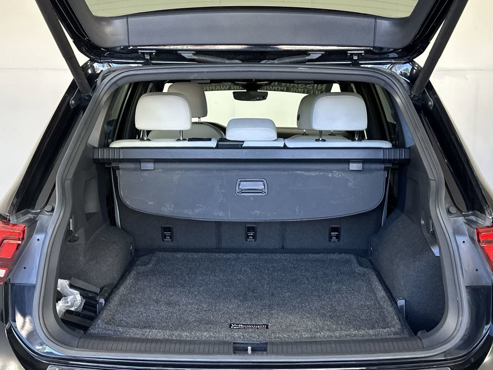 Used 2020 Volkswagen Tiguan SEL Premium R-Line image 29