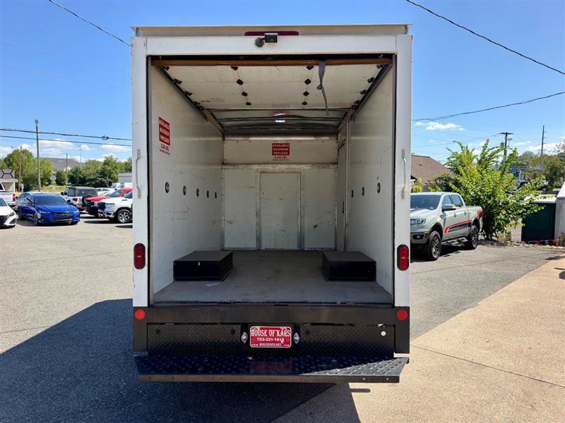 Used 2022 Ford Transit 350 DRW RWD image 4