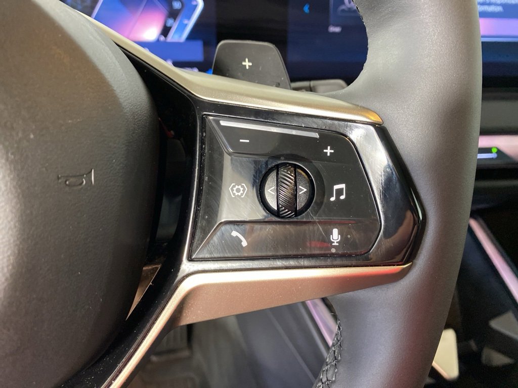 Used 2025 BMW X3 xDrive30i w/ Premium Package image 16