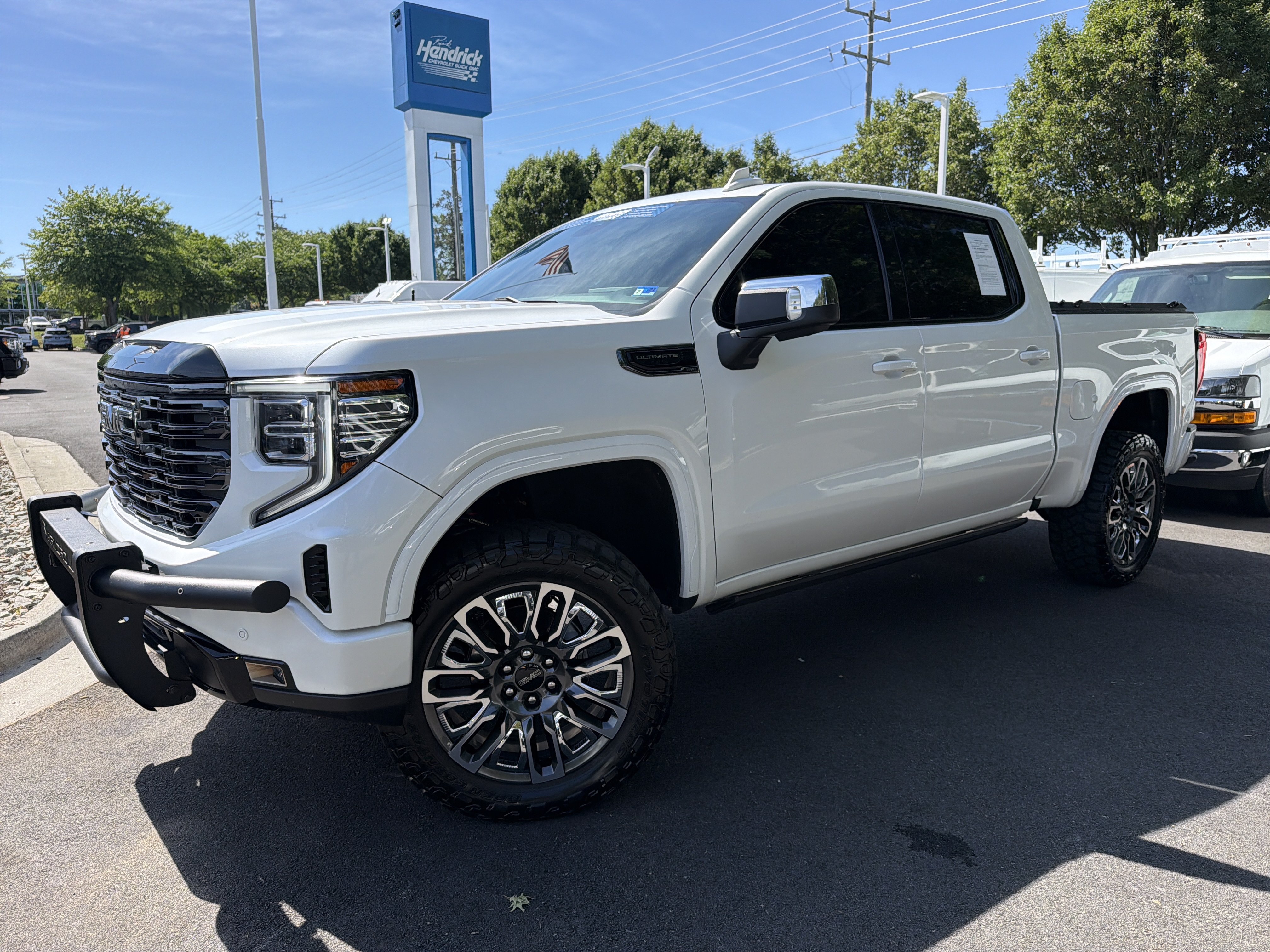 Used 2025 GMC Sierra 1500 Denali Ultimate AWD/4WD image 5
