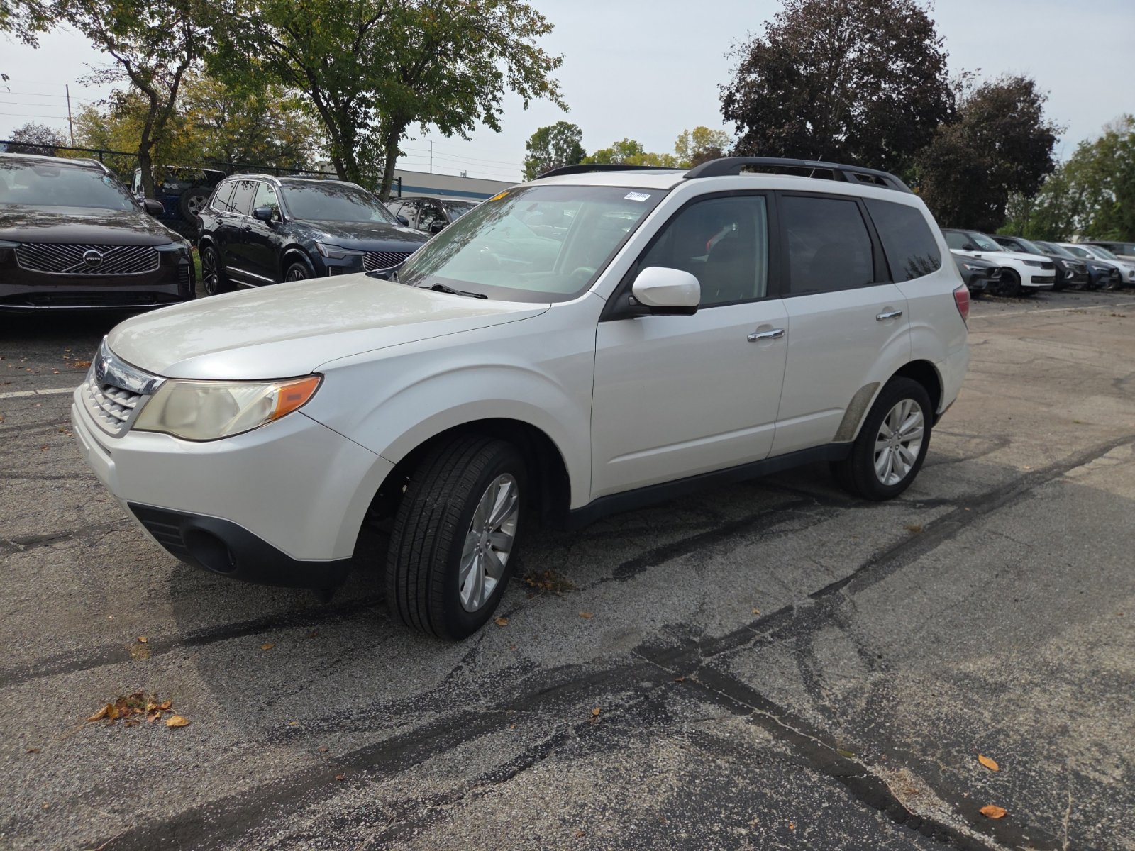 Used 2011 Subaru Forester 2.5X Premium w/ All-Weather Pkg AWD/4WD image 13