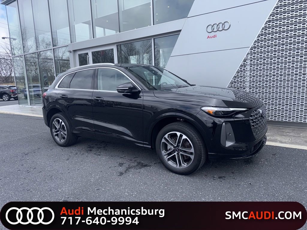 Certified 2025 Audi Q5 2.0T Premium Plus w/ Premium Plus image 1