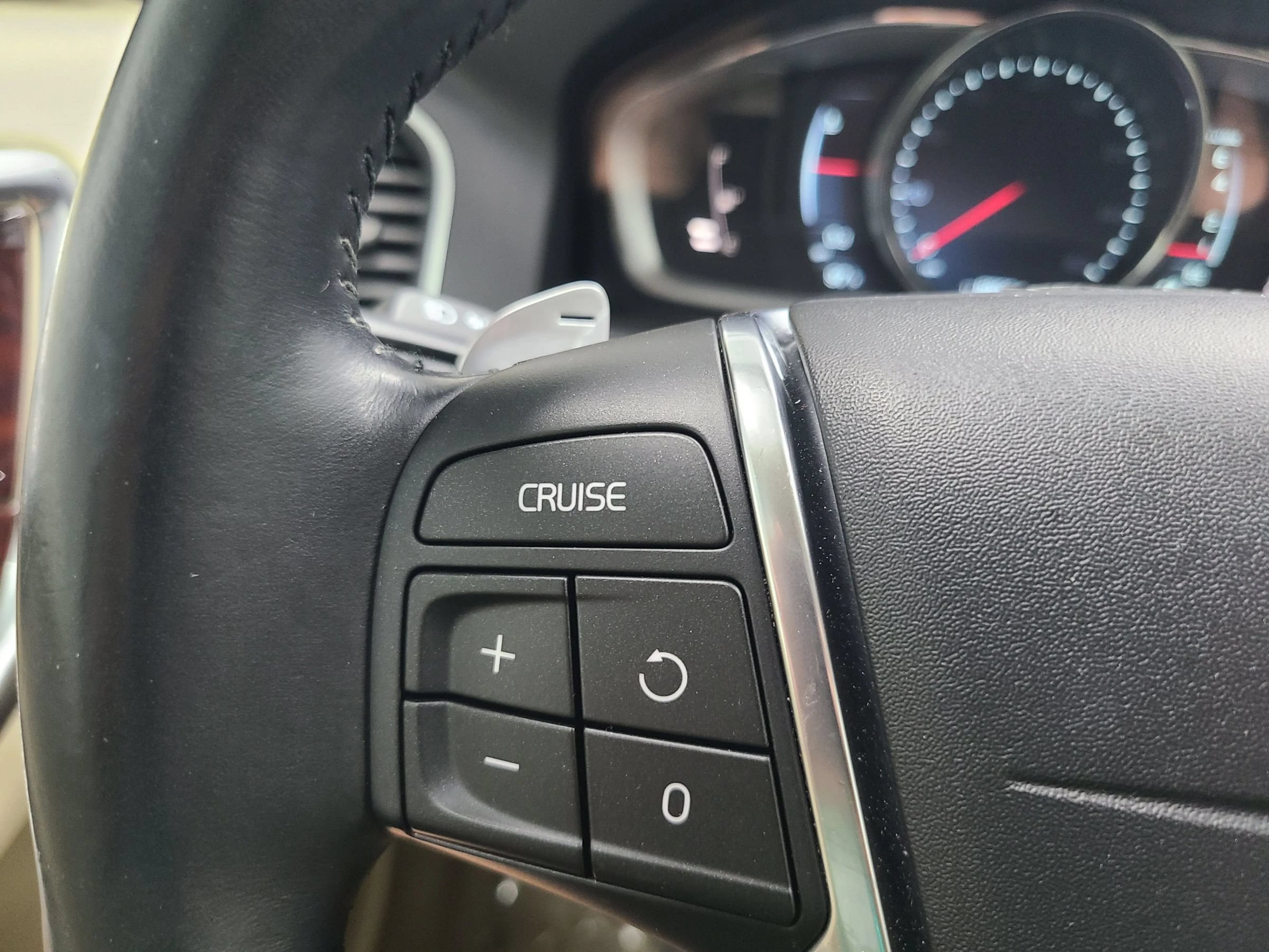 Used 2014 Volvo XC60 T6 AWD/4WD image 31